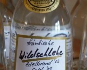 Flasche_Wildschlehe_web.jpg